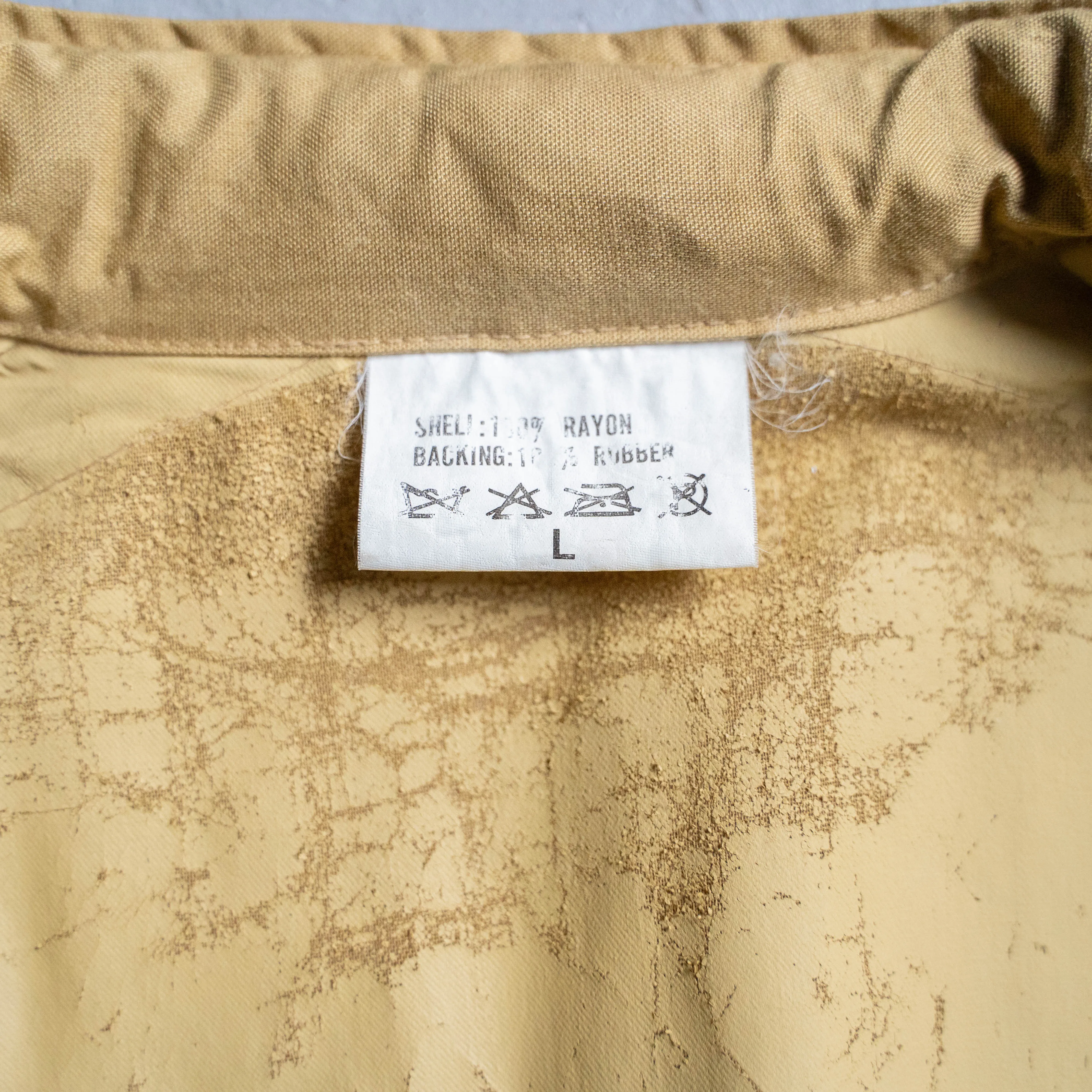 1980-90s Italy? mustard color rayon detachable fishing jacket