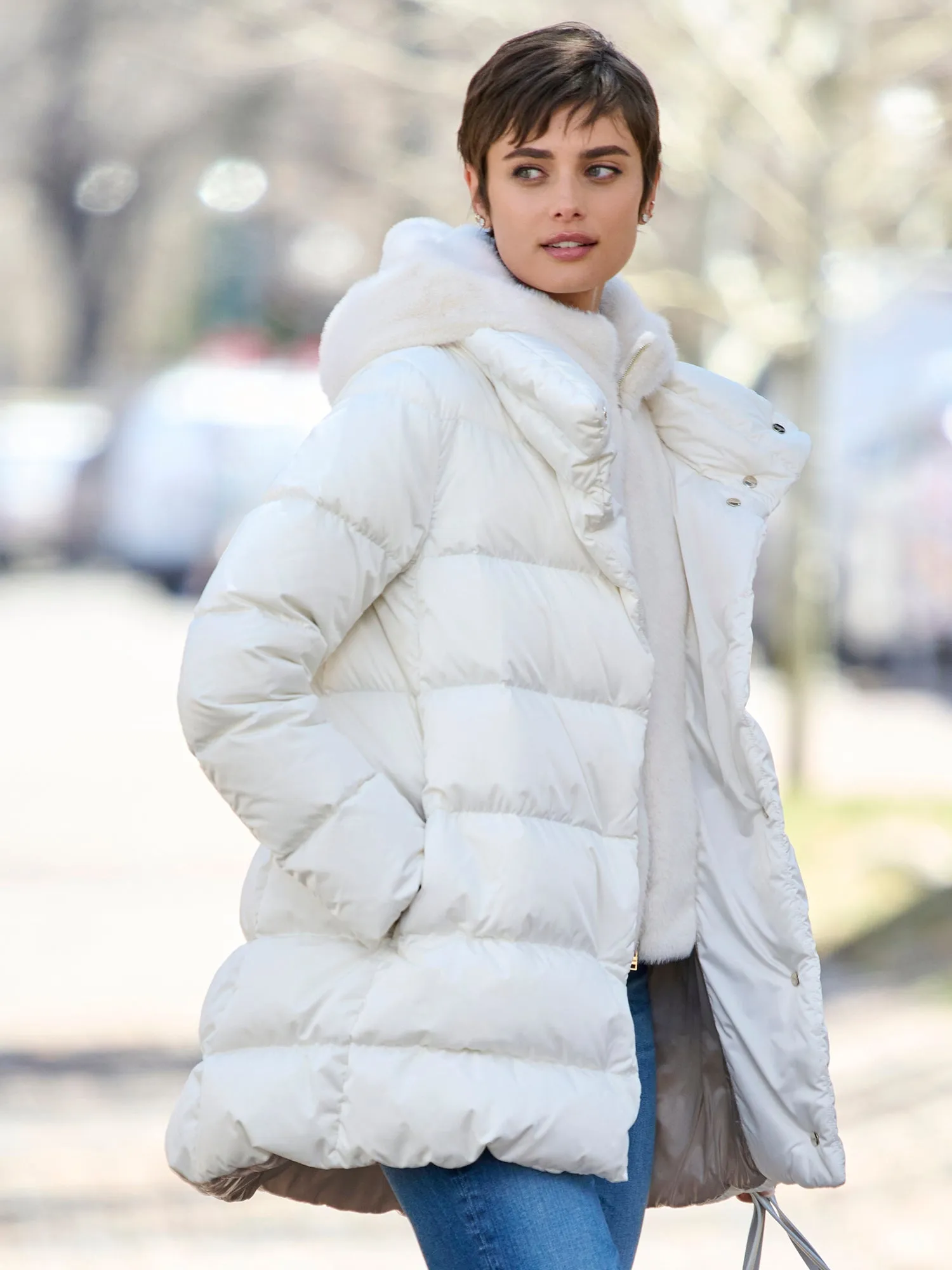 Stylish Ali Tec Satin Hooded Jacket for Maximum Comfort and Durability