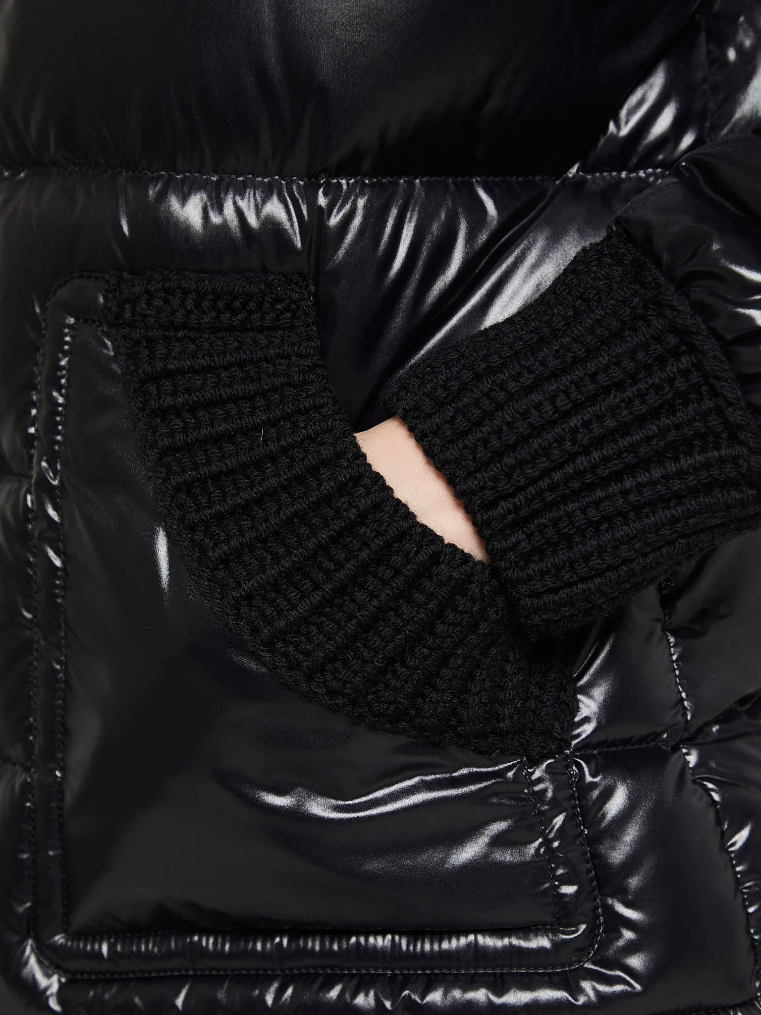 Arcelot Jacket in Black