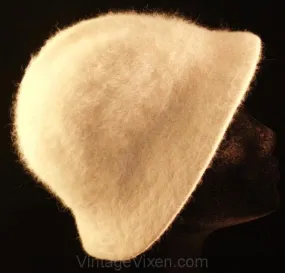 Chic 70s Beige Angora Casual Hat - Made in France - Casual Style Ecru Fuzzy Furry Cloche - Fall Winter - Halper Brothers - Close Fitting Chic 70s Beige Angora Casual Hat - Made in France - Casual Style Ecru Fuzzy Furry Cloche - Fall Winter - Halper Brothers - Close Fitting