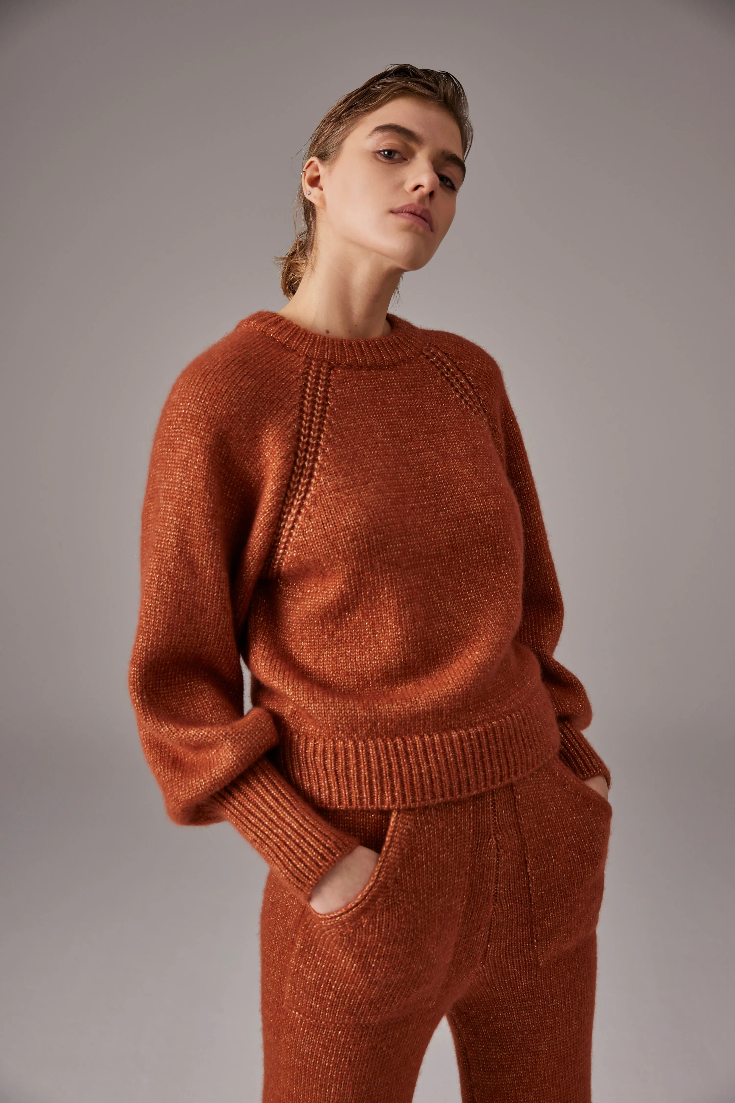 CREW NECK SWEATER "ONYX"