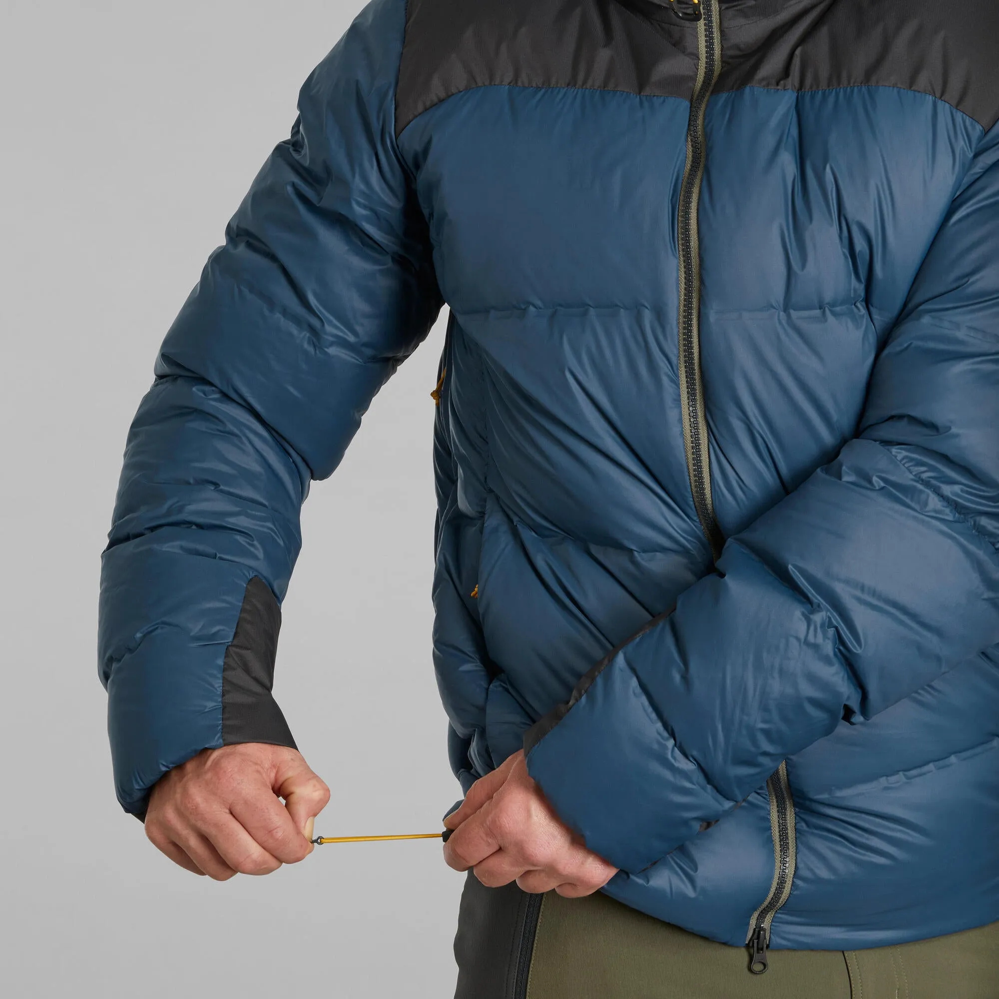 Forclaz Men's MT900 Hooded Down Puffer Jacket