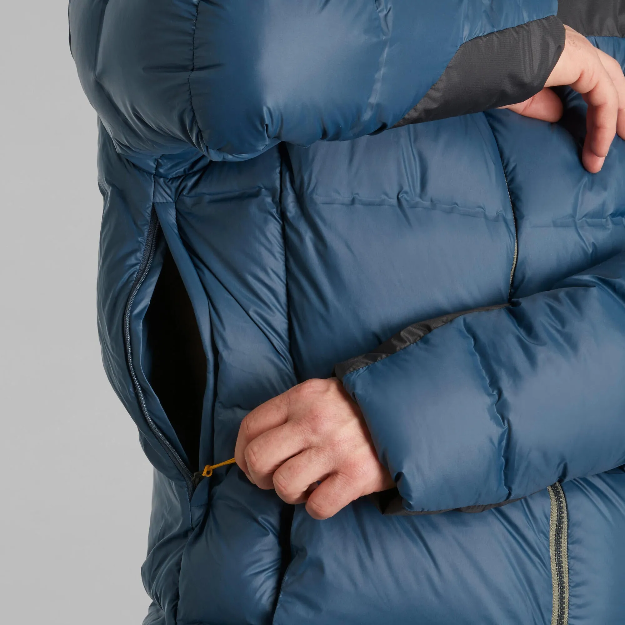 Forclaz Men's MT900 Hooded Down Puffer Jacket