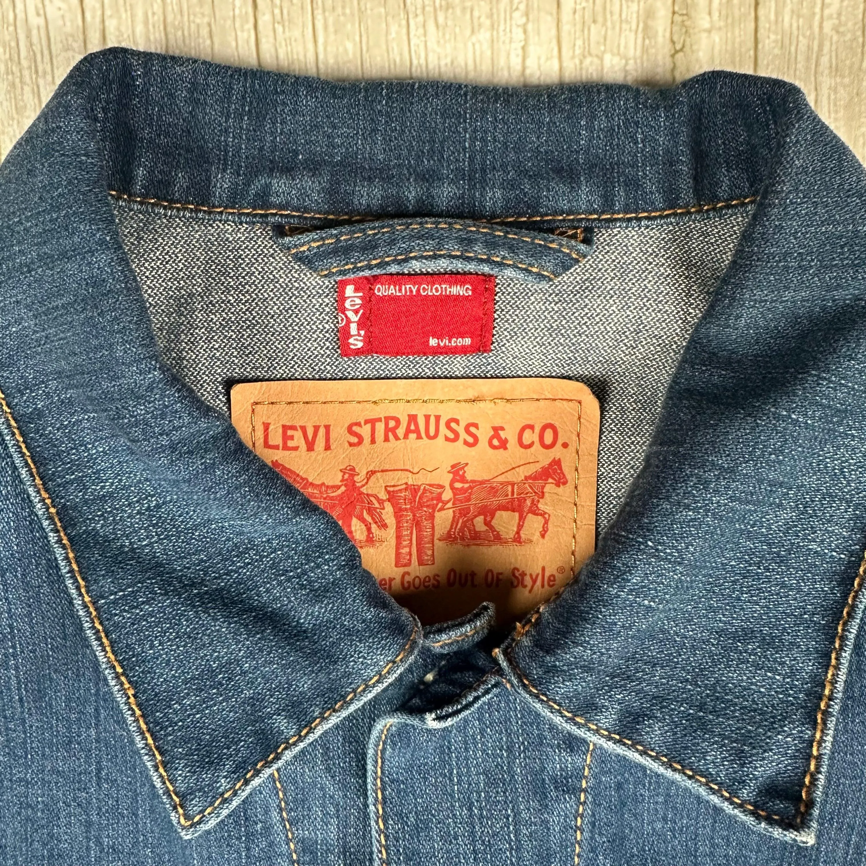 Levis 90's Vintage Classic Red Tab Ladies Denim Jacket - Suit Size M