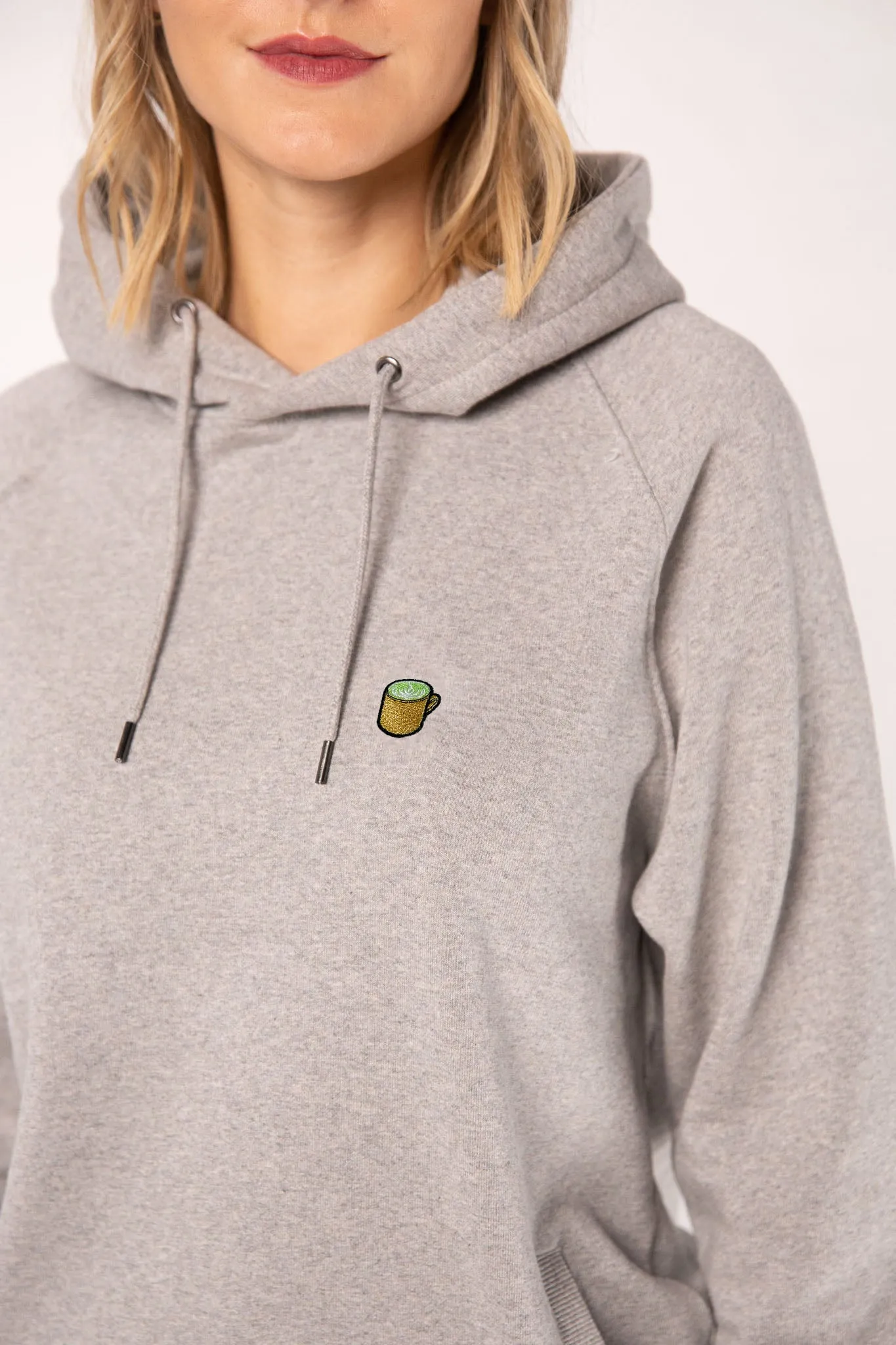 Matcha Latte | Bestickter Frauen Bio Baumwoll Hoodie
